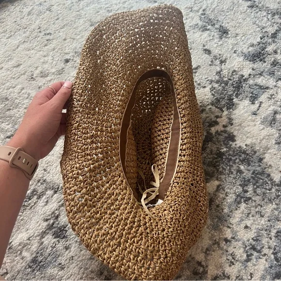 Aerie Chain Cowboy Hat - Picture 4 of 4